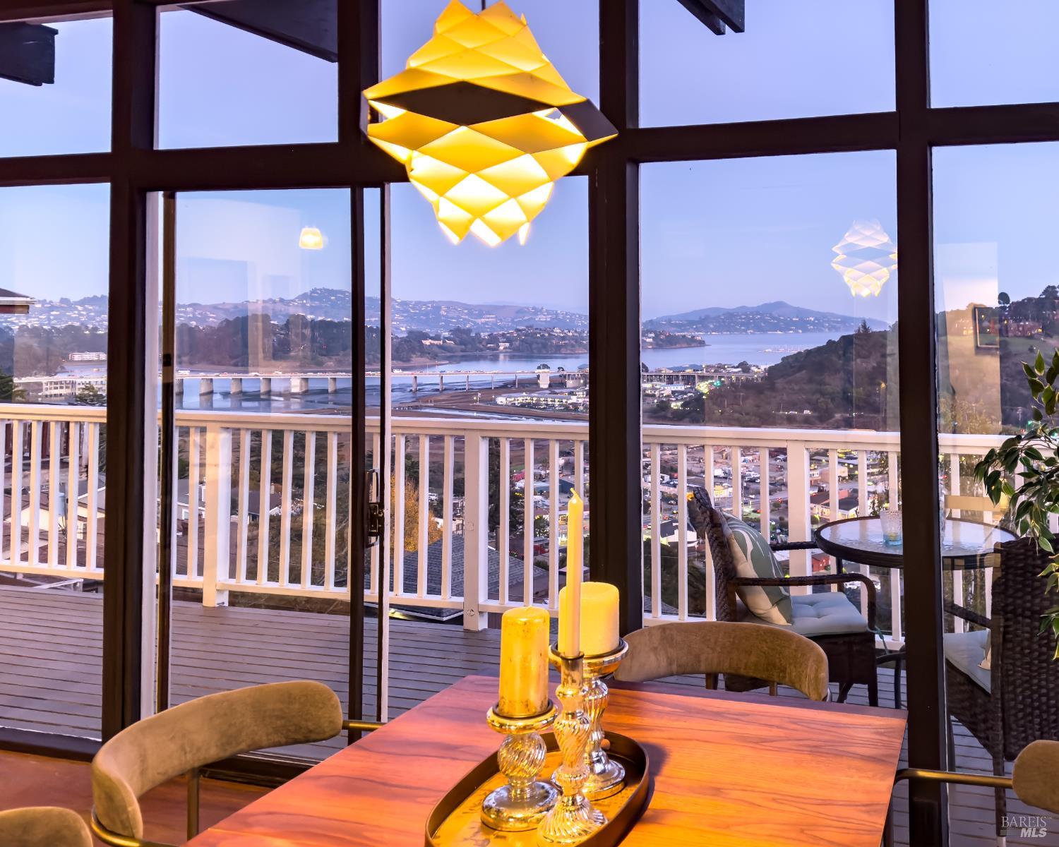 Detail Gallery Image 47 of 51 For 213 Cleveland Ct, Mill Valley,  CA 94941 - 2 Beds | 2 Baths