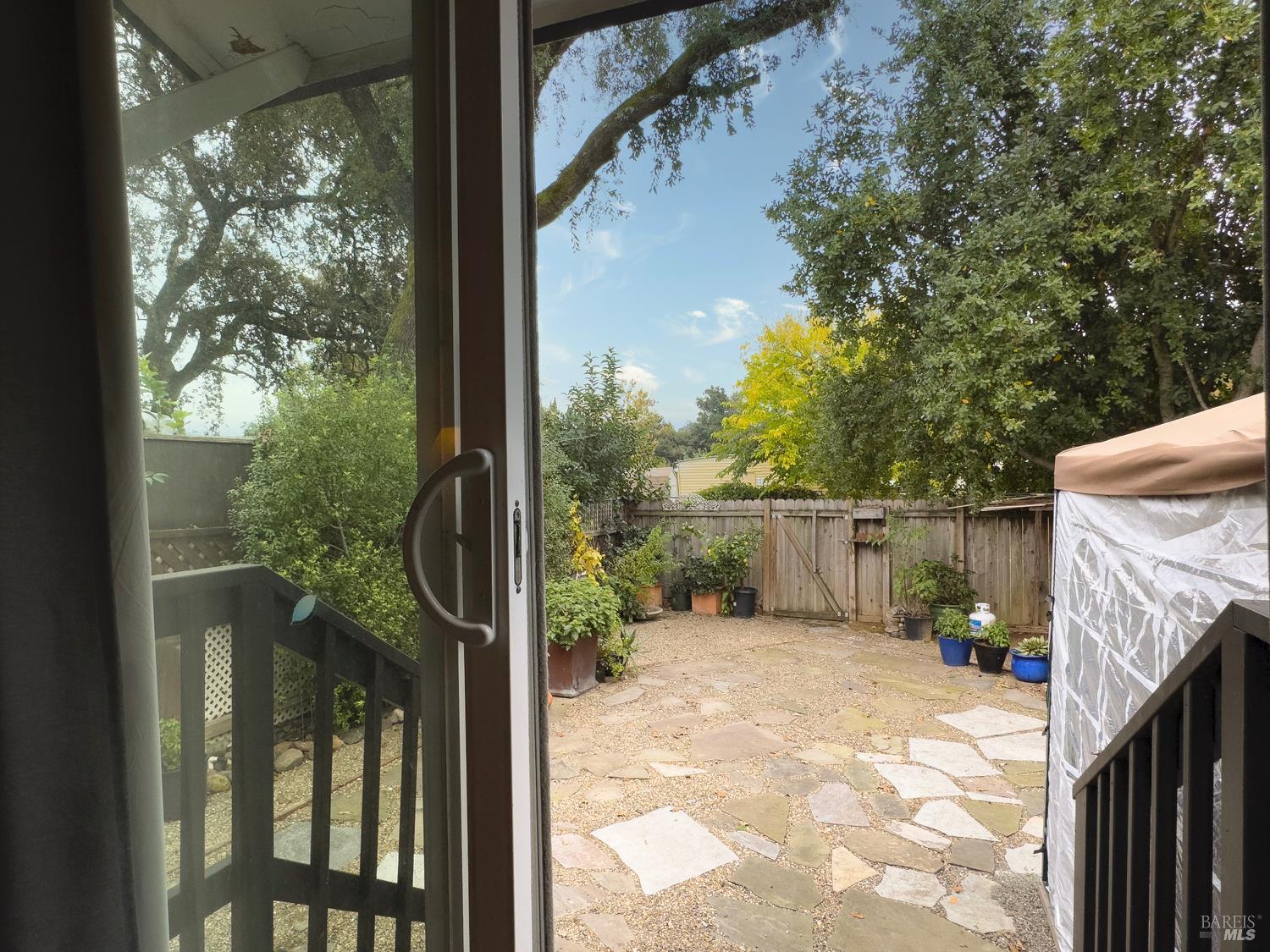 Detail Gallery Image 15 of 32 For 90 Vista Cir, Sonoma,  CA 95476 - 3 Beds | 2 Baths