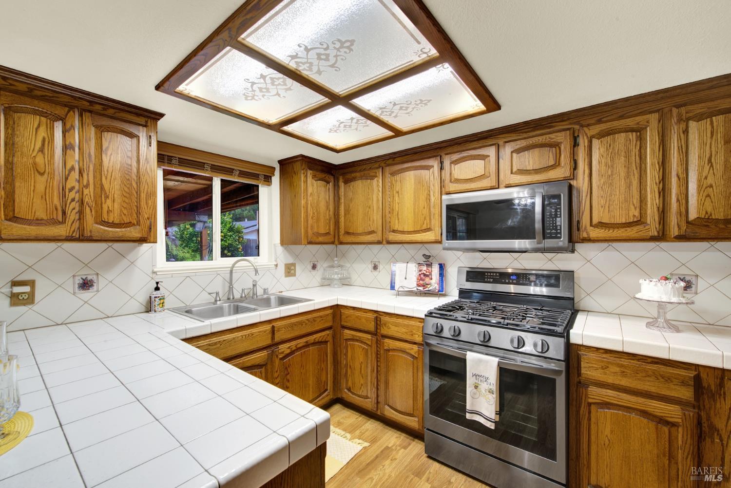 Detail Gallery Image 33 of 78 For 221 Livingston Ave, Vacaville,  CA 95687 - 3 Beds | 2 Baths