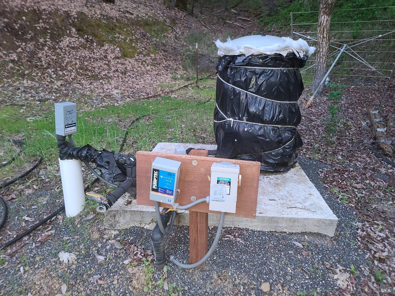 Detail Gallery Image 5 of 27 For 3620 Eel River Ranch Rd, Covelo,  CA 95428 - 2 Beds | 1 Baths