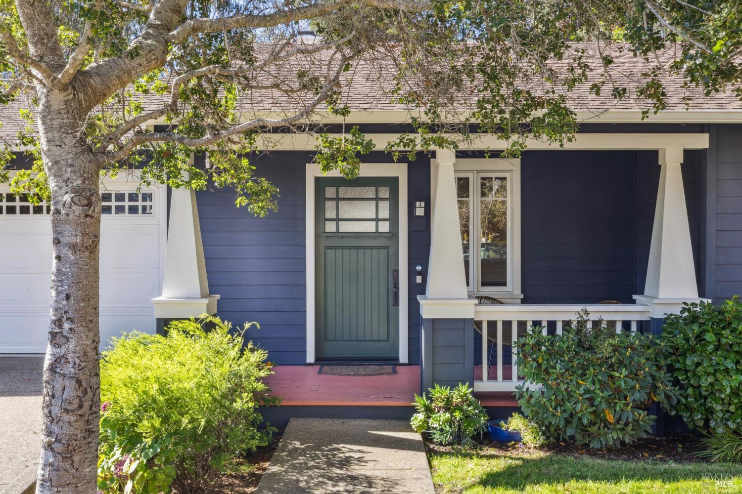 Detail Gallery Image 2 of 58 For 529 Alta Way, Mill Valley,  CA 94941 - 4 Beds | 2/1 Baths