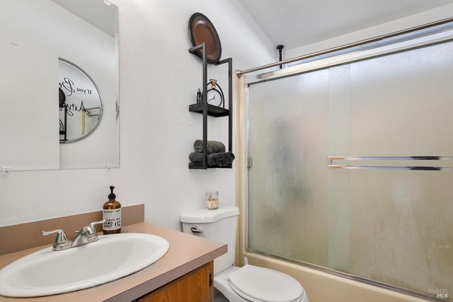 Detail Gallery Image 21 of 29 For 225 Magnolia Ave, Santa Rosa,  CA 95407 - 3 Beds | 2 Baths