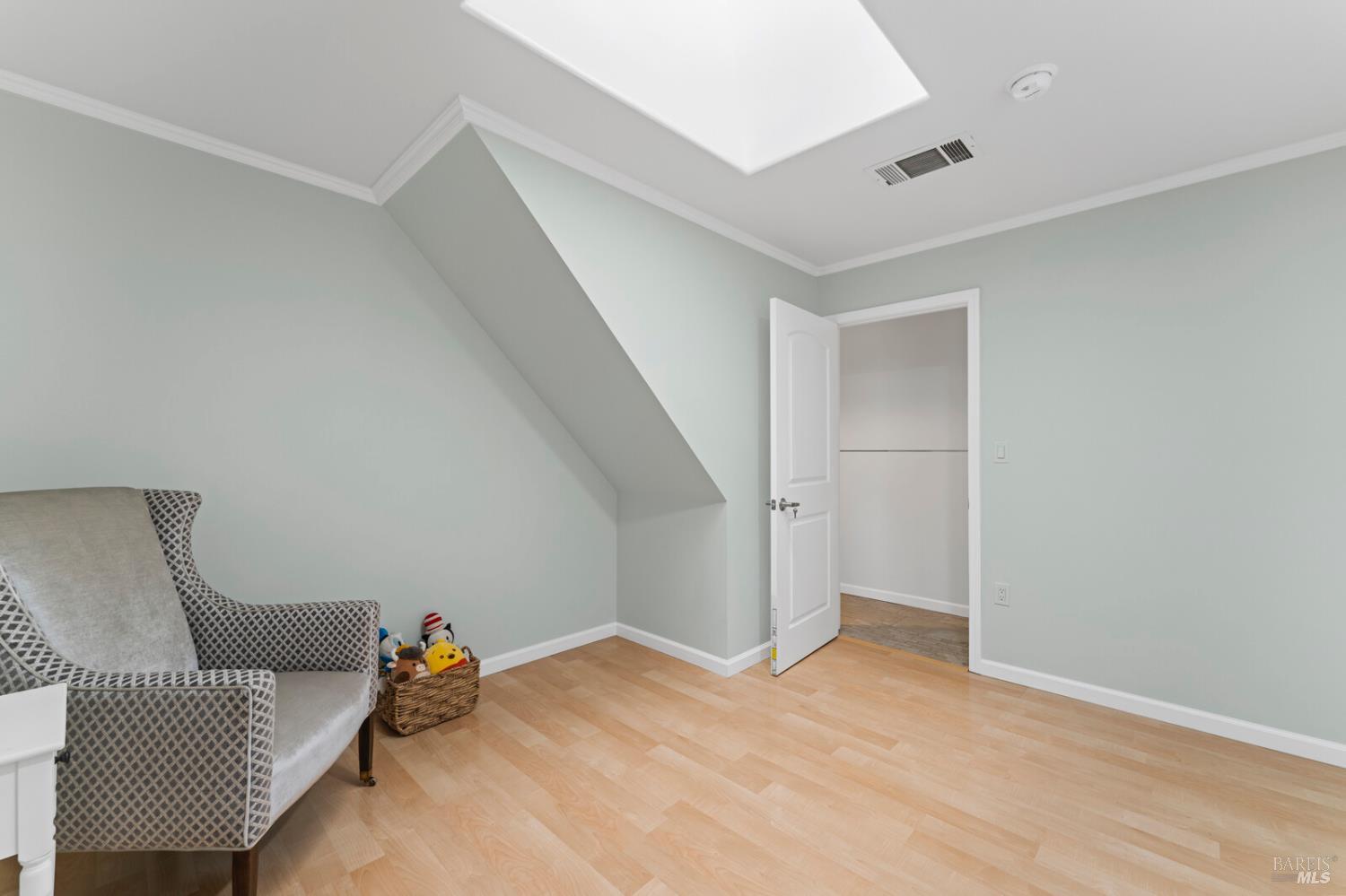 Detail Gallery Image 36 of 71 For 1649 California Dr, Vacaville,  CA 95687 - 5 Beds | 2/1 Baths