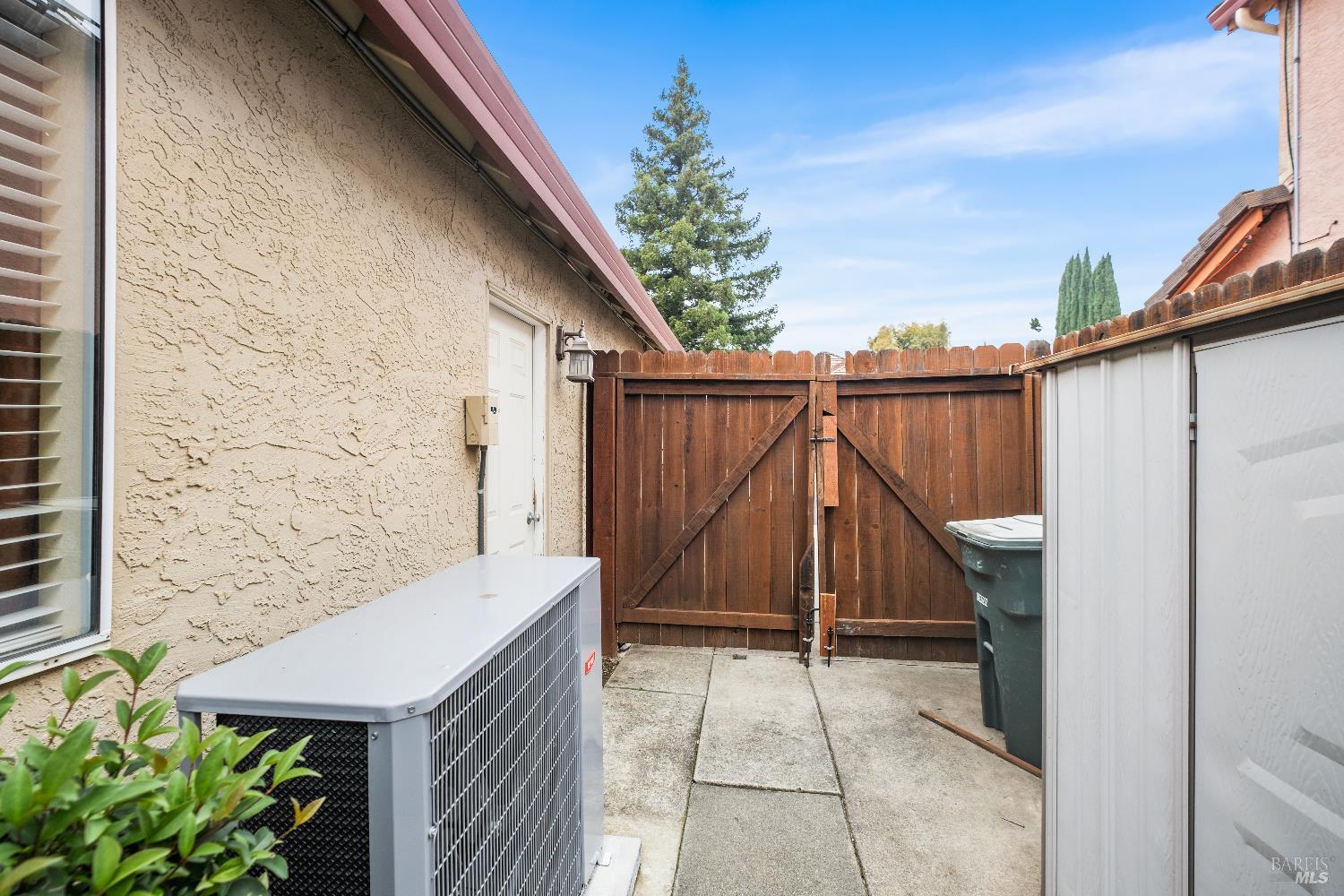 Detail Gallery Image 40 of 41 For 462 Eagle Ln, Vacaville,  CA 95687 - 3 Beds | 2 Baths