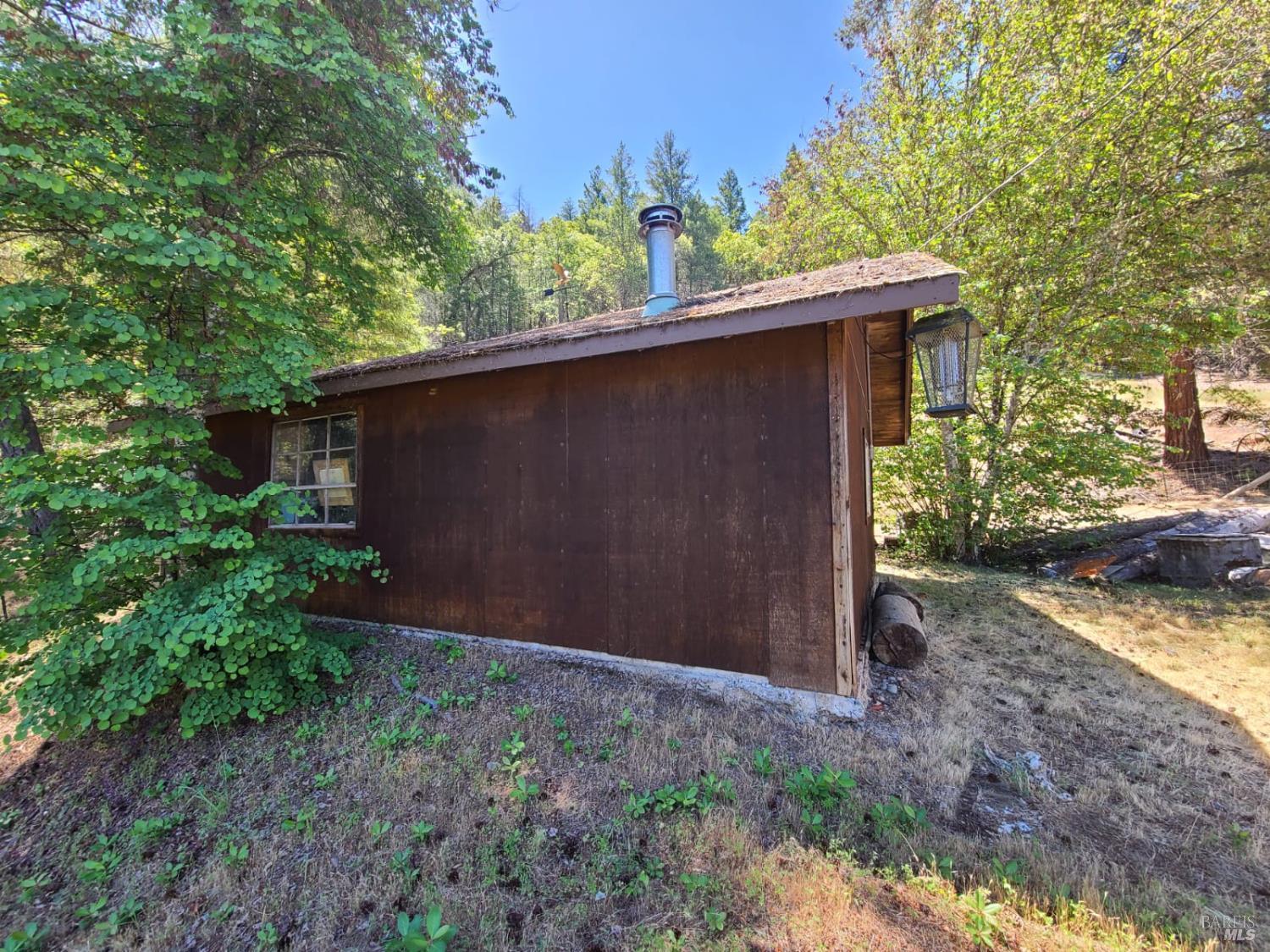 Detail Gallery Image 23 of 27 For 3620 Eel River Ranch Rd, Covelo,  CA 95428 - 2 Beds | 1 Baths