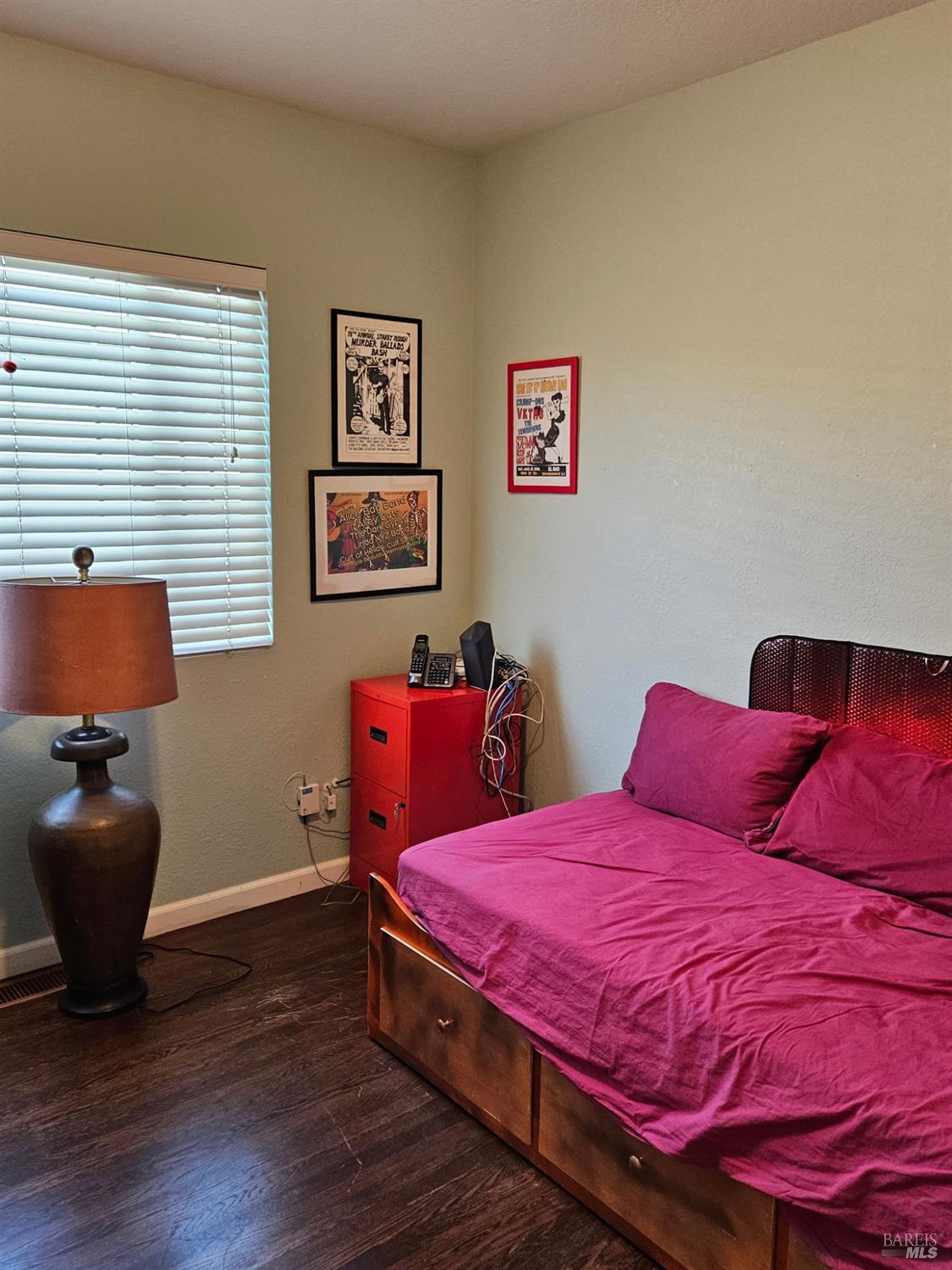 Detail Gallery Image 19 of 36 For 3030 Dohr St, Berkeley,  CA 94702 - 4 Beds | 2 Baths