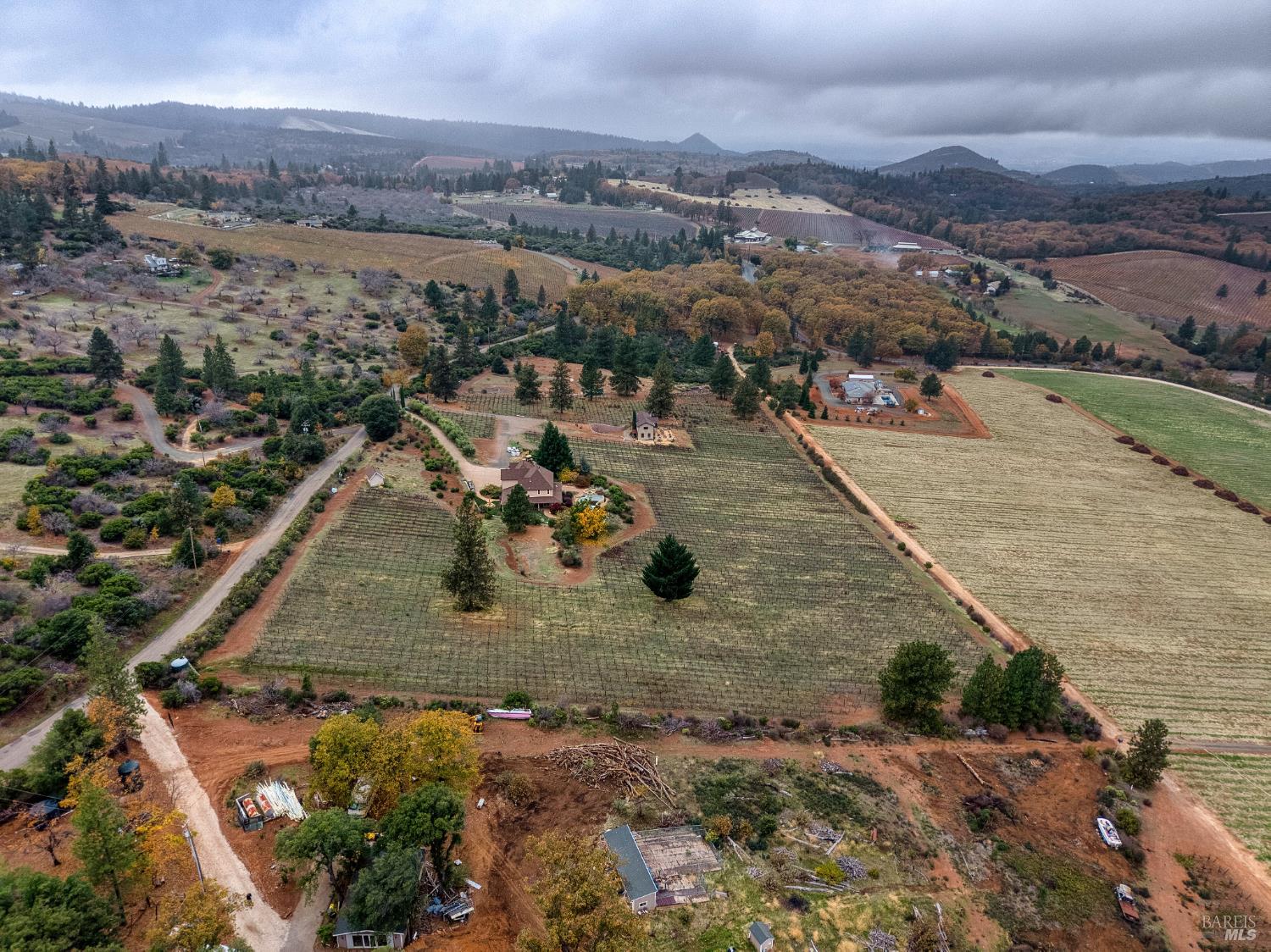 Detail Gallery Image 26 of 87 For 8664 Seigler Springs North Rd, Kelseyville,  CA 95451 - 5 Beds | 5/2 Baths