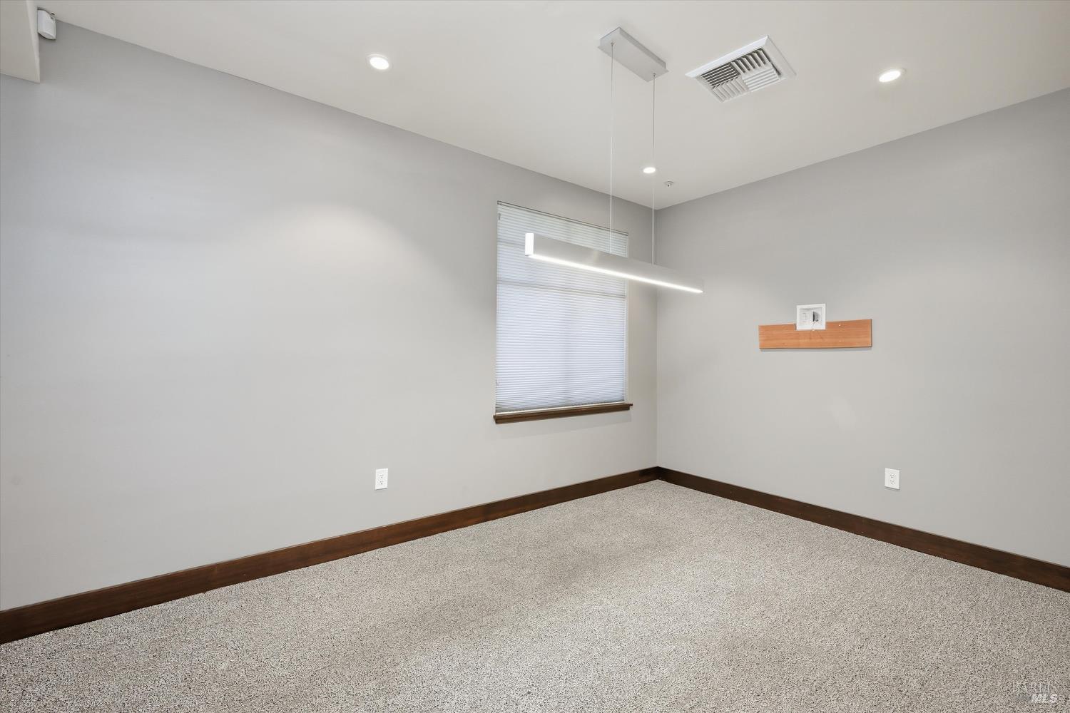 Detail Gallery Image 17 of 43 For 1050 Adams St, Saint Helena,  CA 94574 - – Beds | – Baths