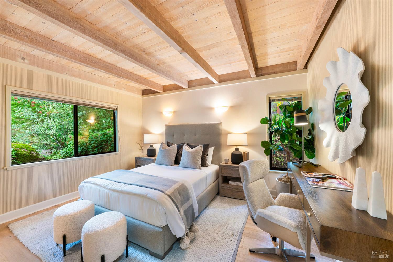 Detail Gallery Image 26 of 39 For 522 Meadowood Ln, Saint Helena,  CA 94574 - 2 Beds | 3 Baths