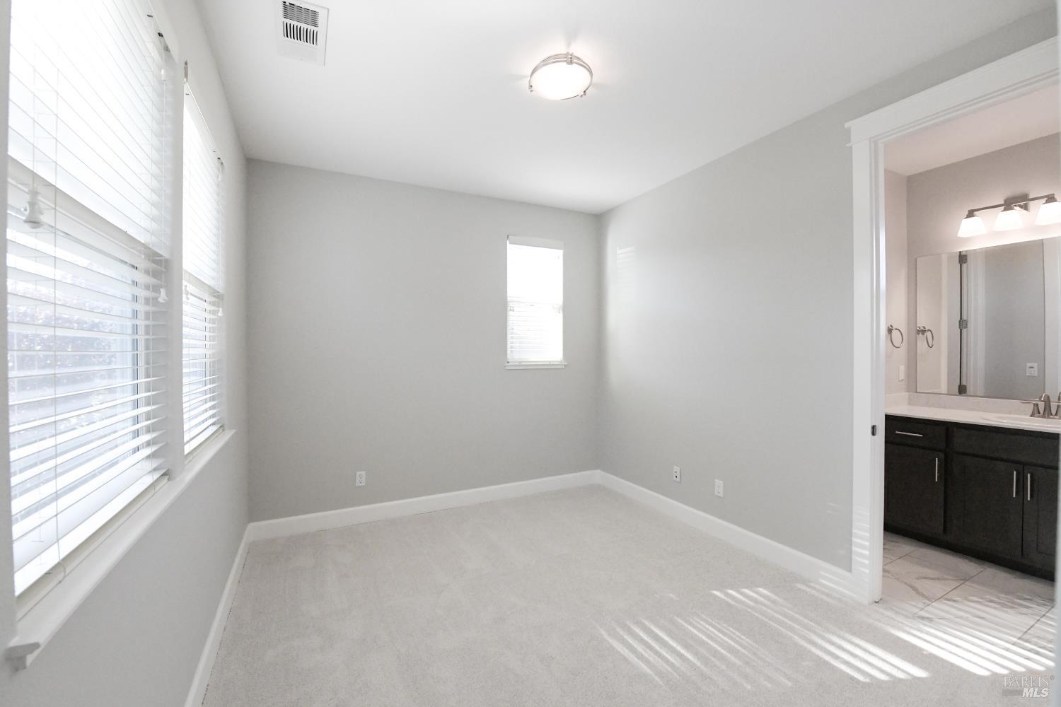 Detail Gallery Image 27 of 33 For 4048 Browns Valley Rd, Napa,  CA 94558 - 4 Beds | 3 Baths