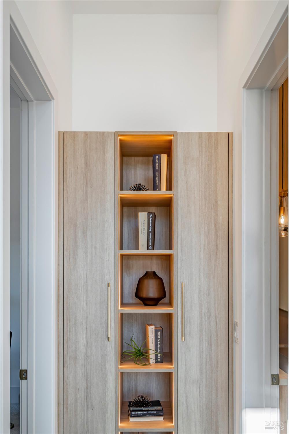 Detail Gallery Image 53 of 99 For 1580 Clear Ridge Dr, Healdsburg,  CA 95448 - 4 Beds | 4/1 Baths