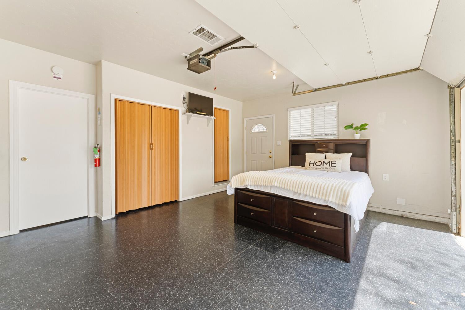 Detail Gallery Image 45 of 71 For 1649 California Dr, Vacaville,  CA 95687 - 5 Beds | 2/1 Baths