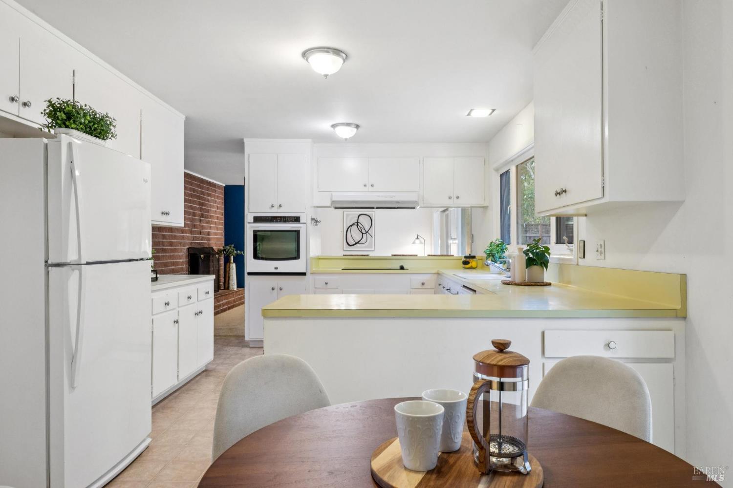 Detail Gallery Image 18 of 42 For 295 Stuyvesant Dr, San Anselmo,  CA 94960 - 4 Beds | 2/1 Baths