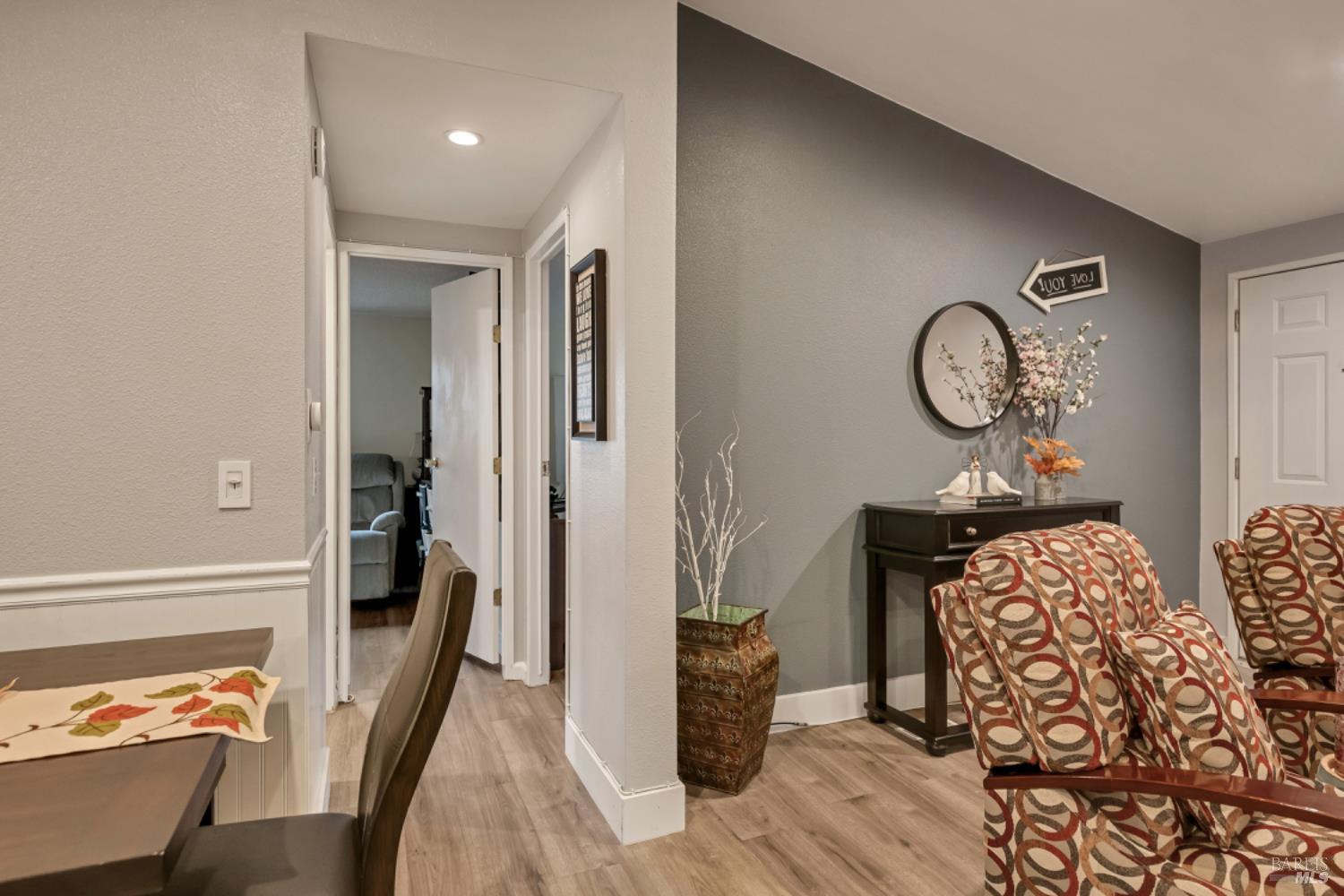 Detail Gallery Image 19 of 32 For 90 Vista Cir, Sonoma,  CA 95476 - 3 Beds | 2 Baths