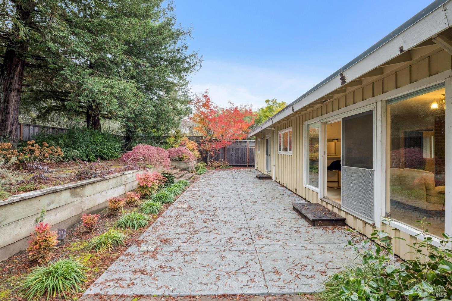 Detail Gallery Image 36 of 42 For 295 Stuyvesant Dr, San Anselmo,  CA 94960 - 4 Beds | 2/1 Baths
