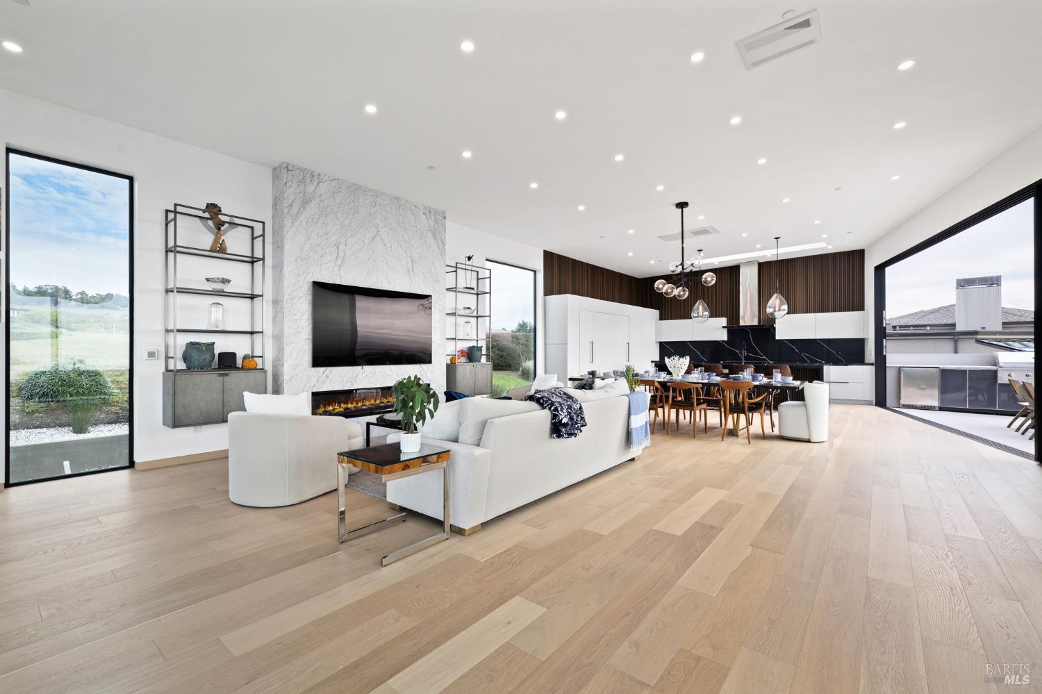 Detail Gallery Image 22 of 95 For 1536 Sea Way, Bodega Bay,  CA 94923 - 4 Beds | 4/1 Baths