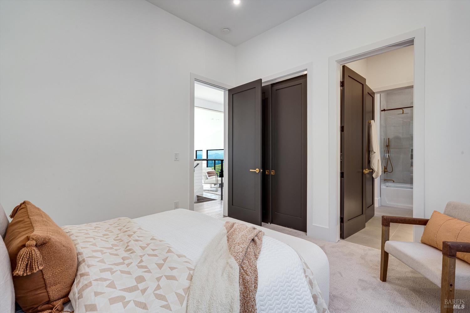 Detail Gallery Image 69 of 99 For 1580 Clear Ridge Dr, Healdsburg,  CA 95448 - 4 Beds | 4/1 Baths