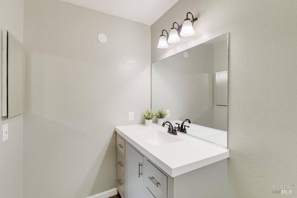 Detail Gallery Image 30 of 68 For 125 Easson Ct, Vallejo,  CA 94591 - 3 Beds | 2 Baths