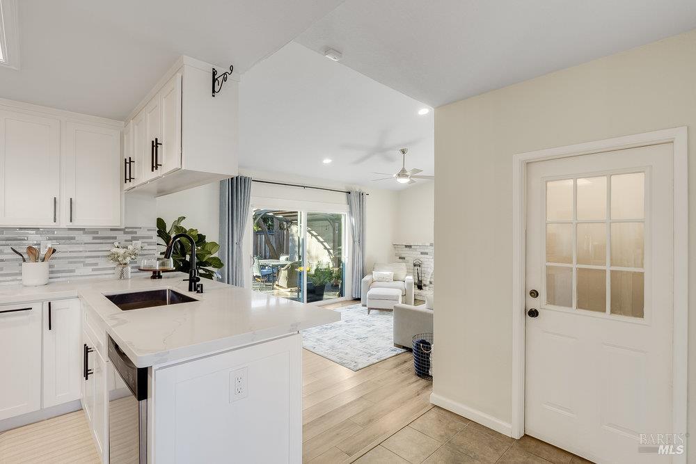 Detail Gallery Image 11 of 68 For 125 Easson Ct, Vallejo,  CA 94591 - 3 Beds | 2 Baths