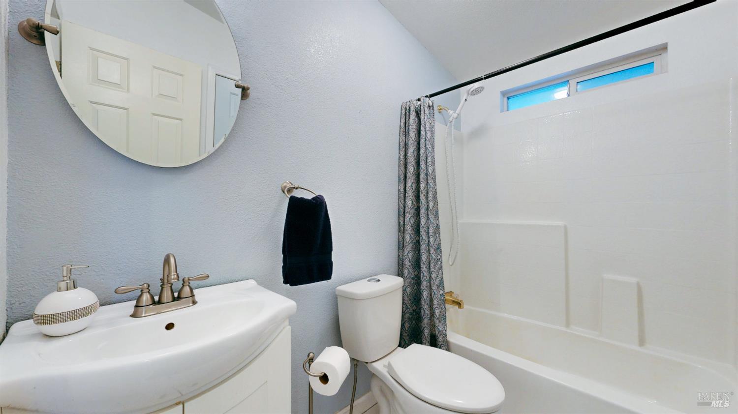 Detail Gallery Image 28 of 51 For 526 Mendocino Dr, Petaluma,  CA 94954 - 2 Beds | 2 Baths