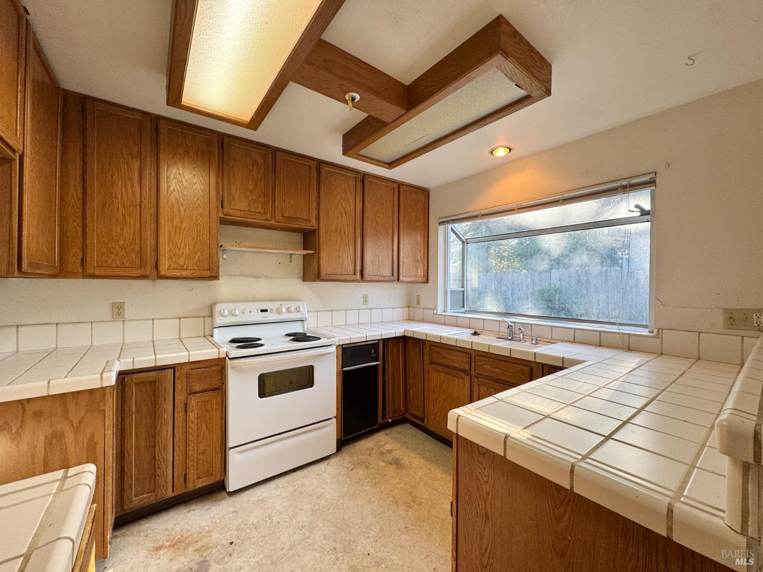 Detail Gallery Image 16 of 34 For 21 Winestone Ct, Napa,  CA 94558 - 3 Beds | 2 Baths