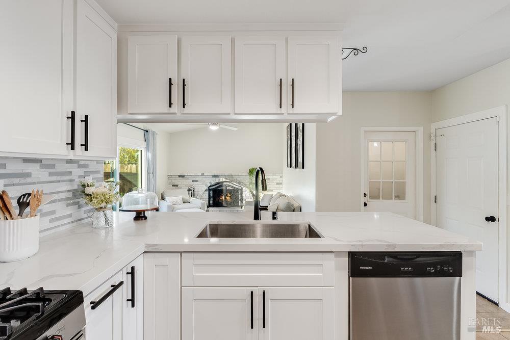 Detail Gallery Image 9 of 68 For 125 Easson Ct, Vallejo,  CA 94591 - 3 Beds | 2 Baths