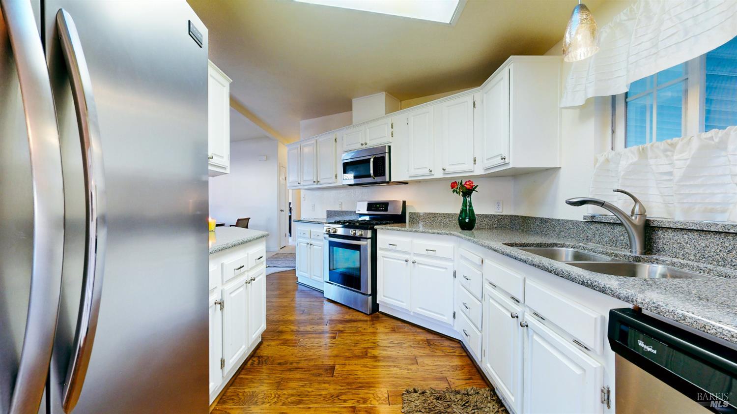 Detail Gallery Image 18 of 51 For 526 Mendocino Dr, Petaluma,  CA 94954 - 2 Beds | 2 Baths