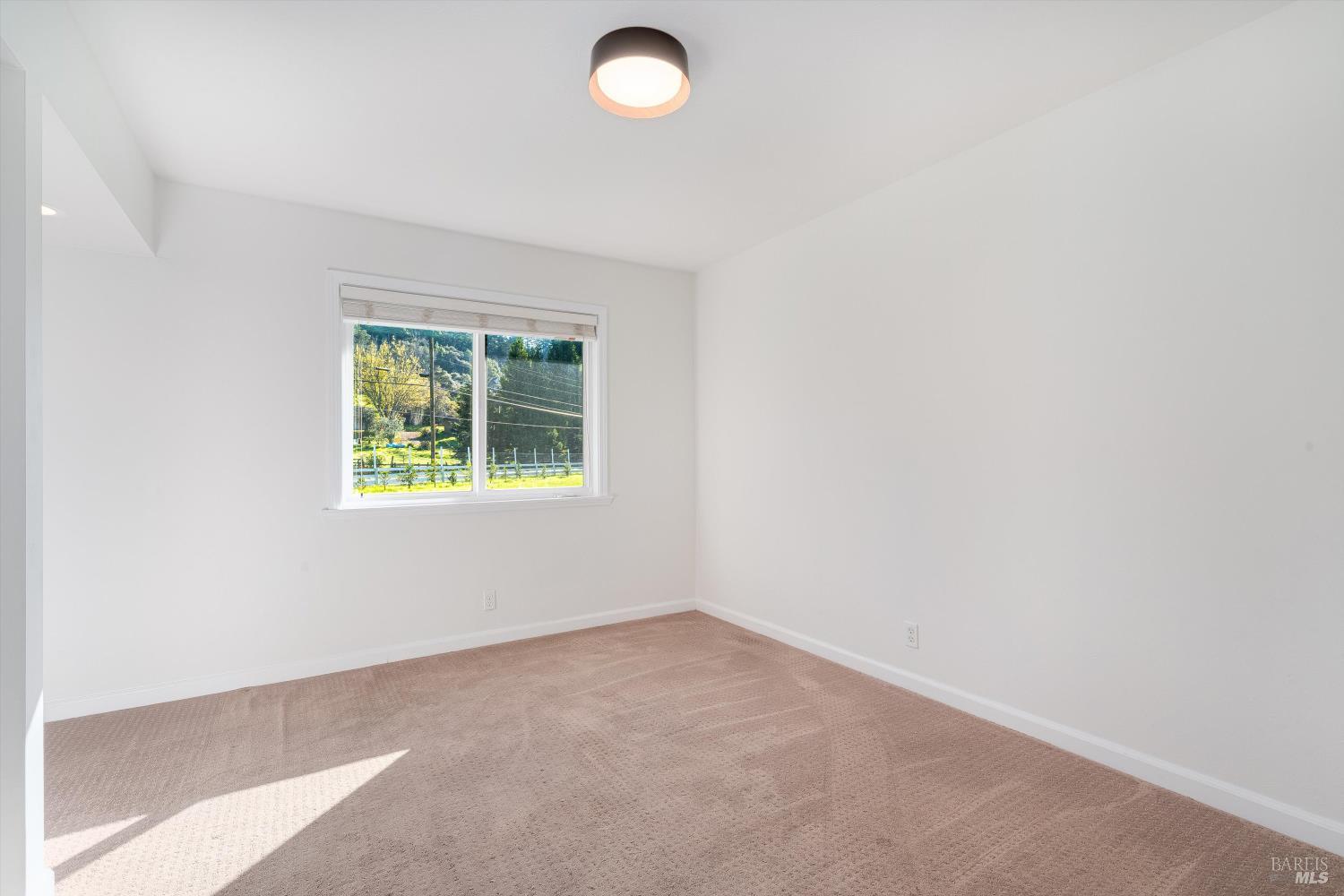 Detail Gallery Image 21 of 53 For 13180 Bodega Hwy, Sebastopol,  CA 95472 - 3 Beds | 2 Baths