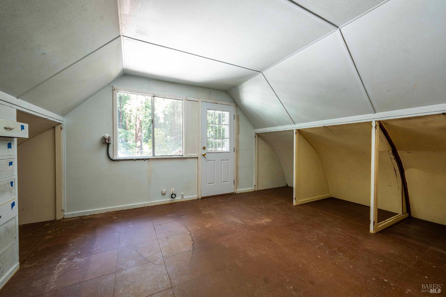 Detail Gallery Image 9 of 20 For 17390 Riverside Dr, Guerneville,  CA 95446 - 2 Beds | 1 Baths