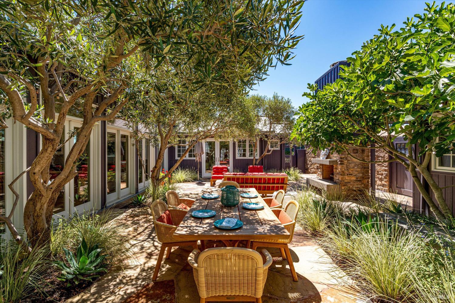 Detail Gallery Image 61 of 86 For 4044 Sonoma Hwy #14,  Napa,  CA 94559 - 2 Beds | 2/1 Baths