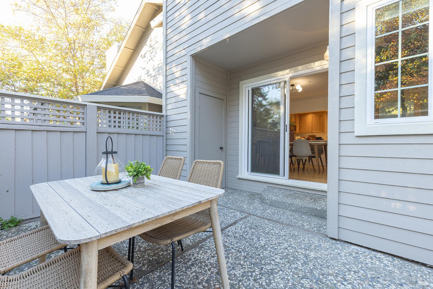 Detail Gallery Image 32 of 56 For 71 Valley Club Cir, Napa,  CA 94558 - 3 Beds | 2/1 Baths