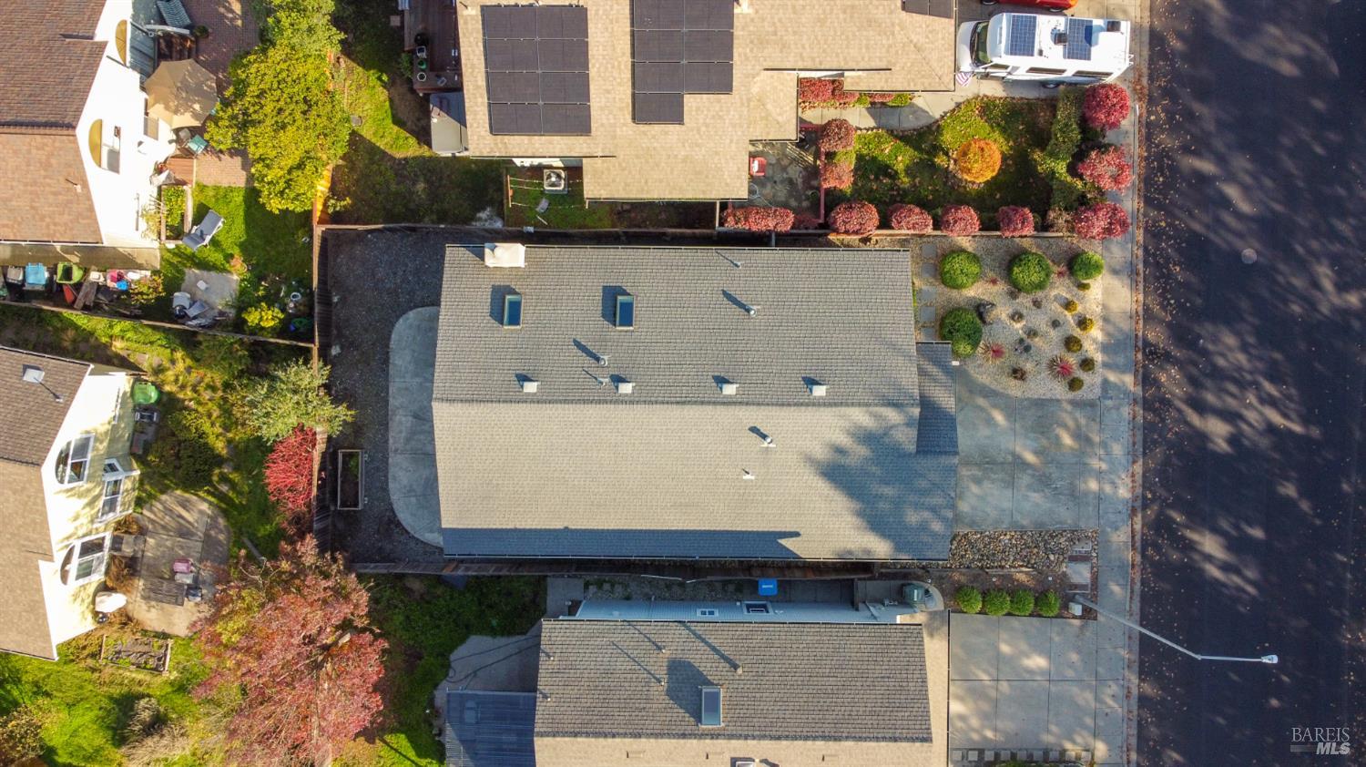 Detail Gallery Image 33 of 48 For 1416 Middlebrook Way, Rohnert Park,  CA 94928 - 3 Beds | 2 Baths