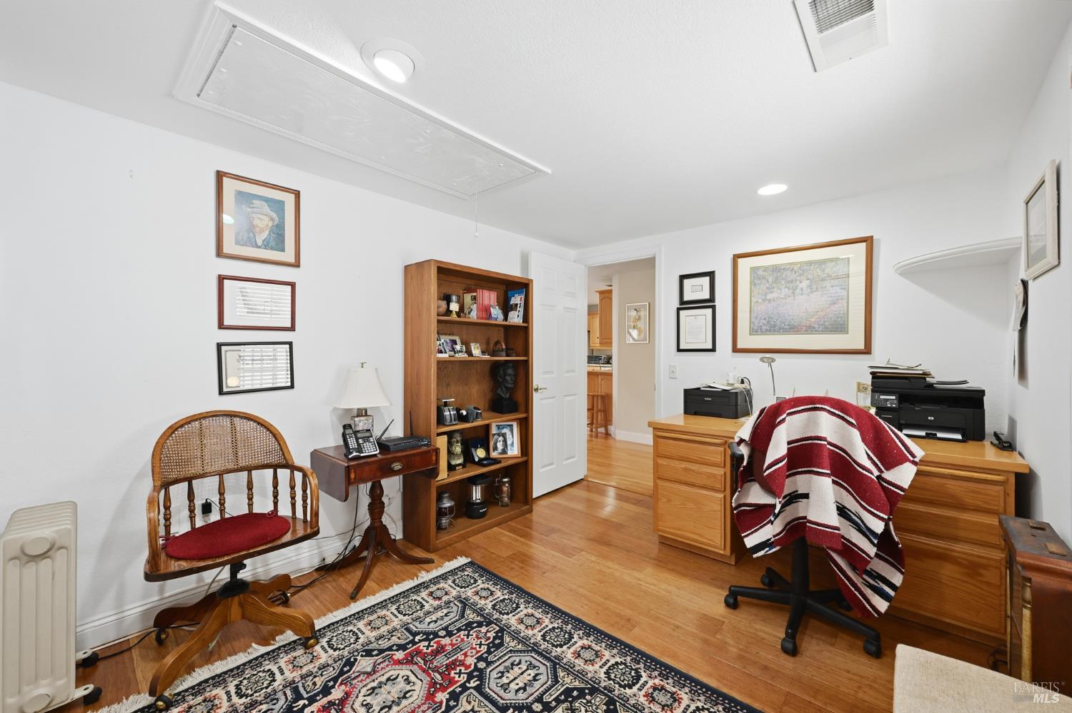 Detail Gallery Image 23 of 52 For 735 Carr Ave, Santa Rosa,  CA 95404 - 3 Beds | 2 Baths