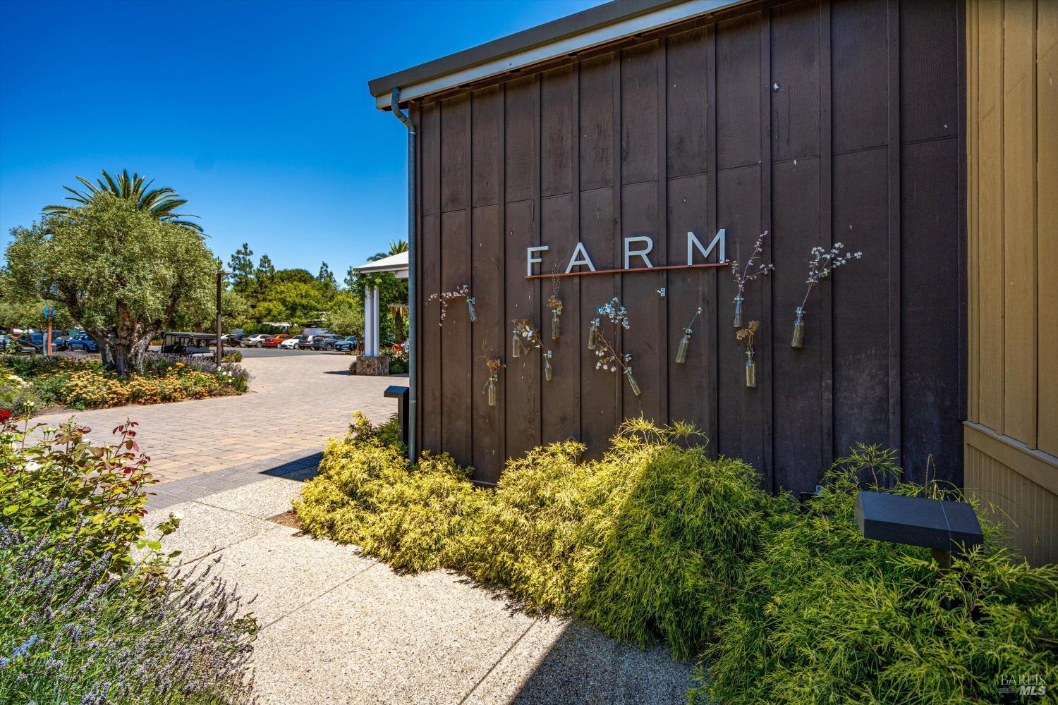 Detail Gallery Image 75 of 86 For 4044 Sonoma Hwy #14,  Napa,  CA 94559 - 2 Beds | 2/1 Baths