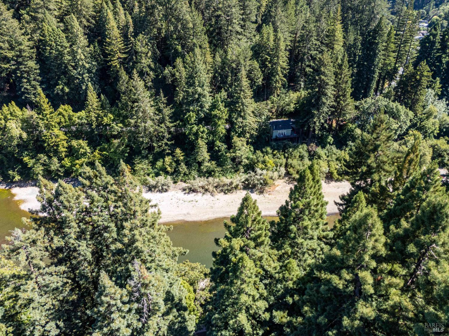 Detail Gallery Image 18 of 20 For 17390 Riverside Dr, Guerneville,  CA 95446 - 2 Beds | 1 Baths