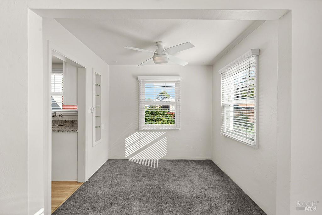 Detail Gallery Image 7 of 31 For 104 Hermosa Ave, Vallejo,  CA 94589 - 2 Beds | 1 Baths