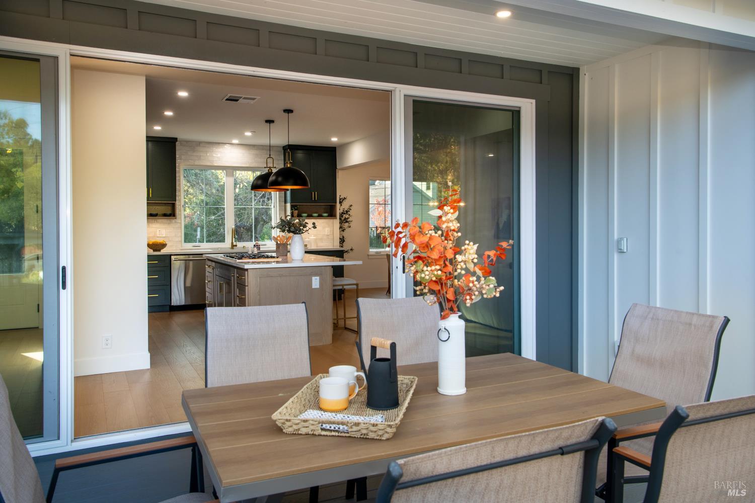 Detail Gallery Image 20 of 61 For 22 Cedar Ave, Kentfield,  CA 94904 - 5 Beds | 5 Baths