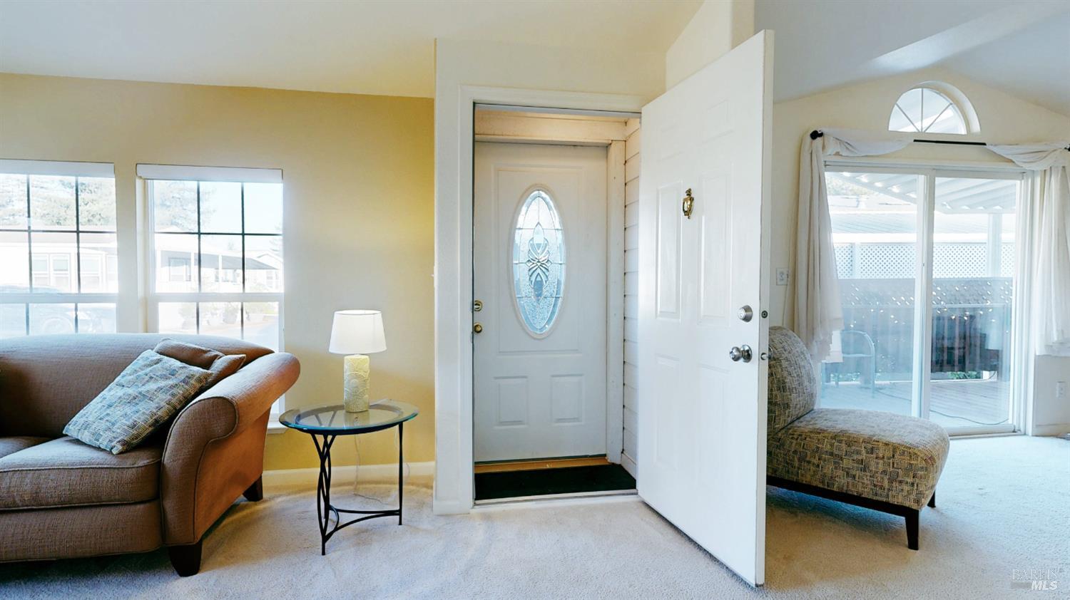 Detail Gallery Image 9 of 51 For 526 Mendocino Dr, Petaluma,  CA 94954 - 2 Beds | 2 Baths