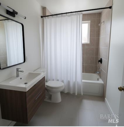 Detail Gallery Image 4 of 5 For 627 Maine St #D,  Vallejo,  CA 94590 - 2 Beds | 1 Baths