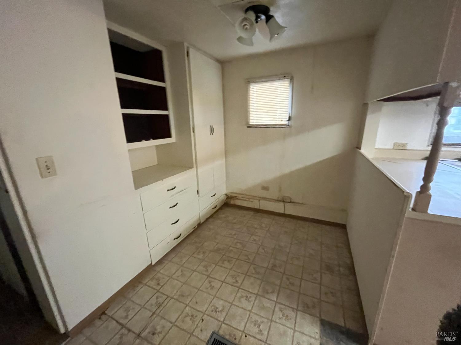 Detail Gallery Image 7 of 10 For 425 Olive St, Vallejo,  CA 94589 - 1 Beds | 1 Baths