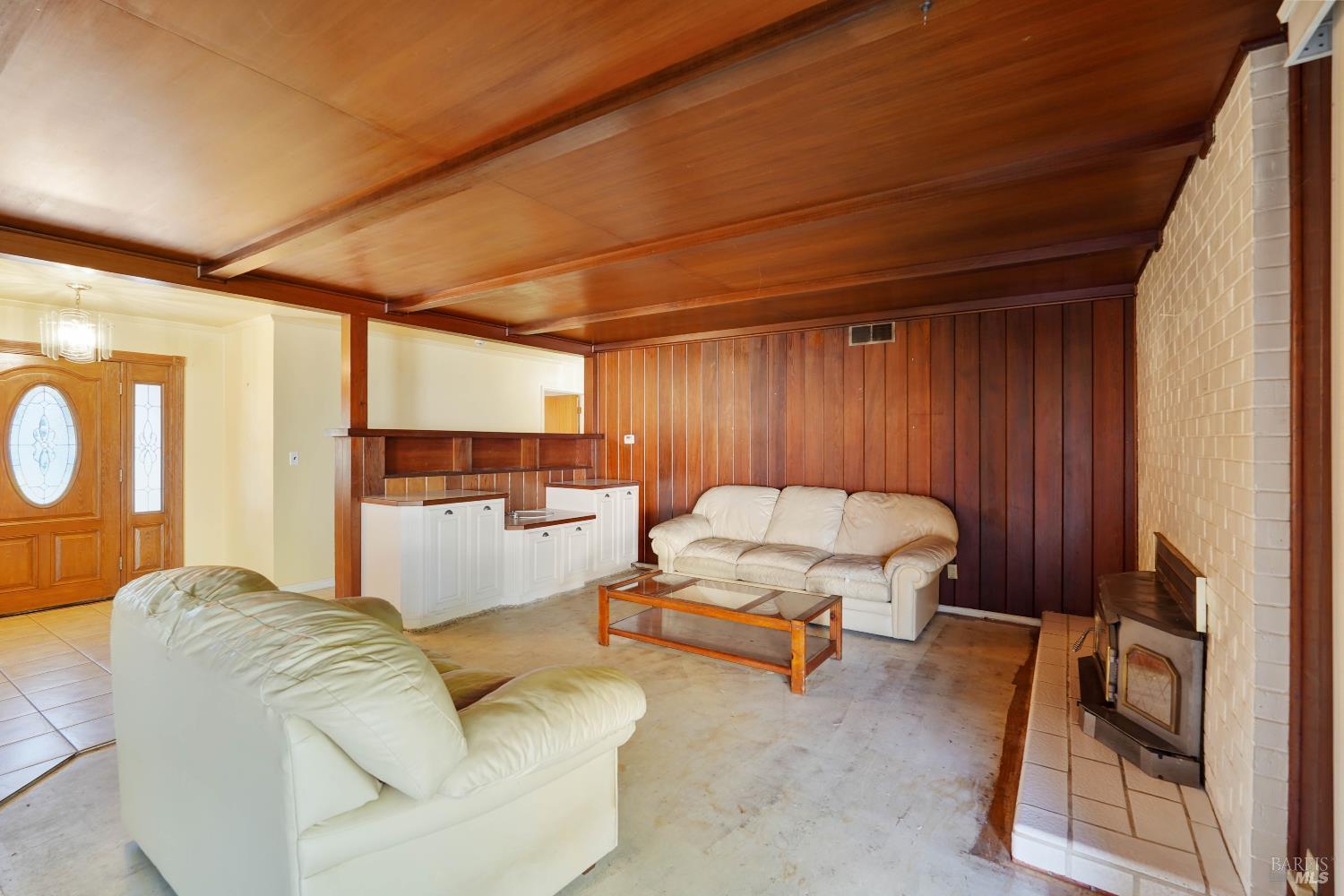 Detail Gallery Image 8 of 80 For 300 Neil St, Vacaville,  CA 95688 - 3 Beds | 2 Baths