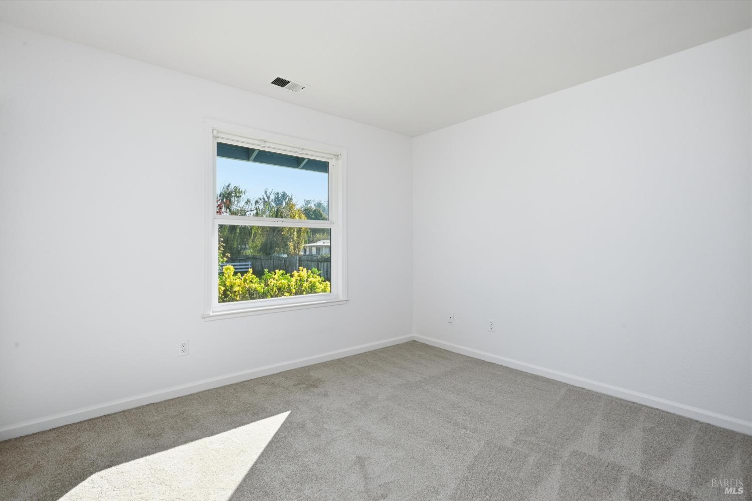 Detail Gallery Image 20 of 31 For 9125 Old Redwood Hwy, Cotati,  CA 94931 - 3 Beds | 2 Baths