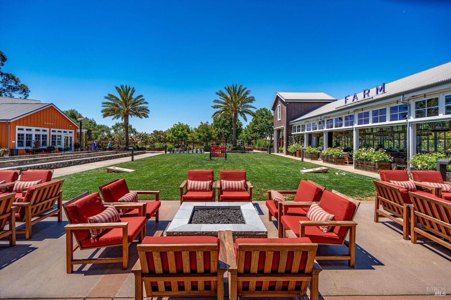 Detail Gallery Image 80 of 86 For 4044 Sonoma Hwy #14,  Napa,  CA 94559 - 2 Beds | 2/1 Baths