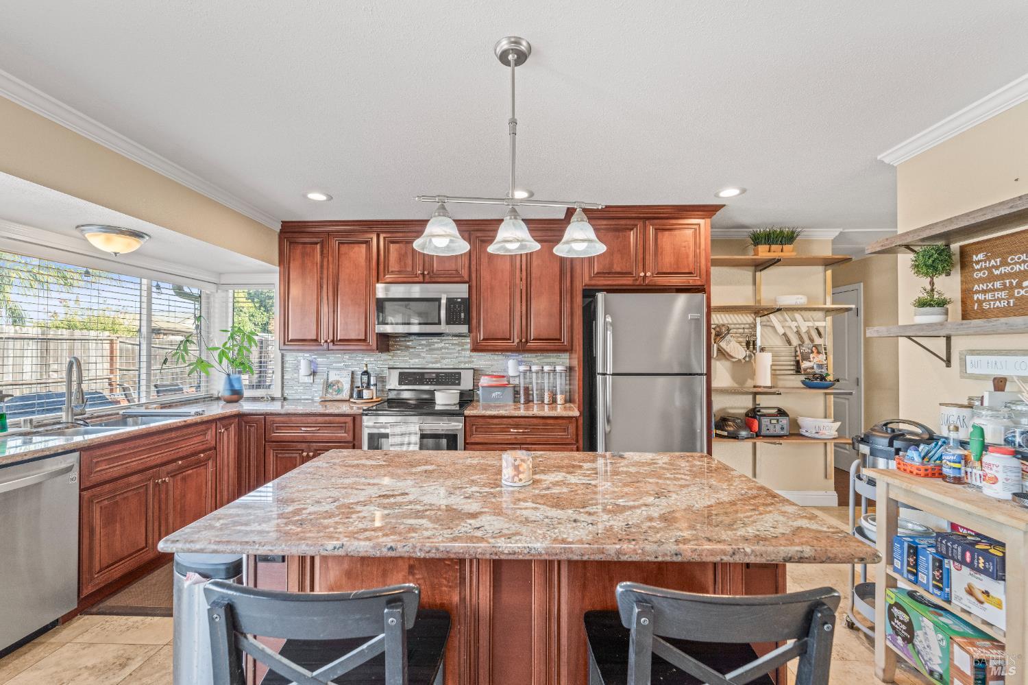Detail Gallery Image 14 of 35 For 1168 Sanderling Dr, Fairfield,  CA 94533 - 4 Beds | 2 Baths