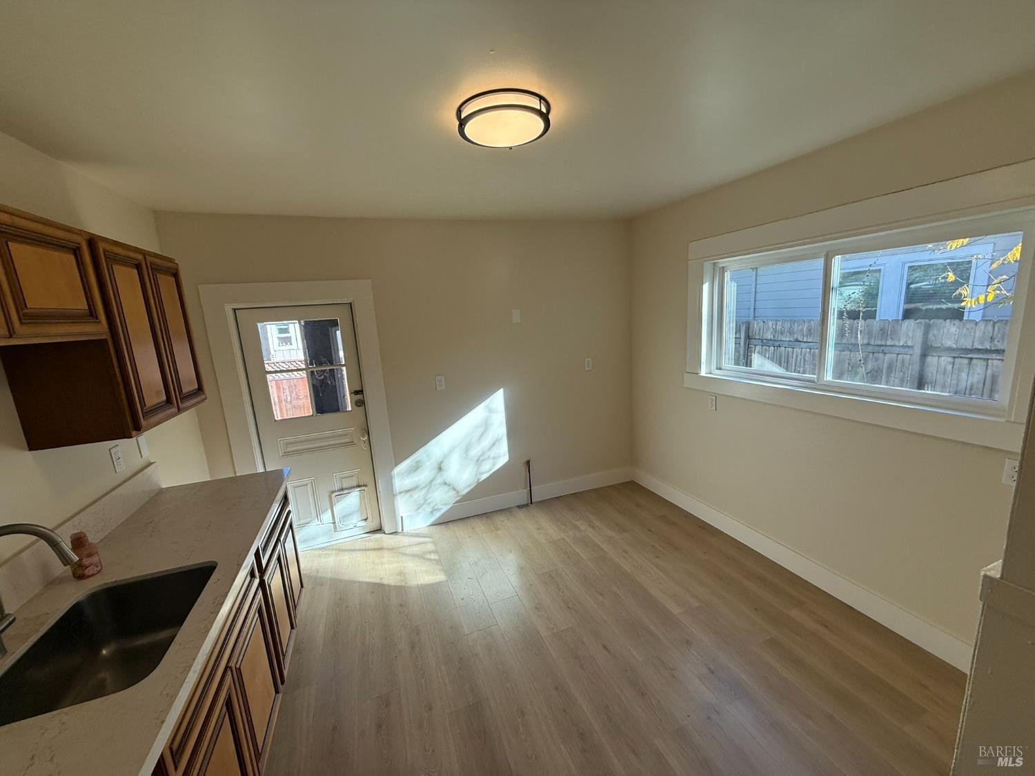 Detail Gallery Image 9 of 53 For 930 Morgan St,  Santa Rosa,  CA 95401 - – Beds | – Baths