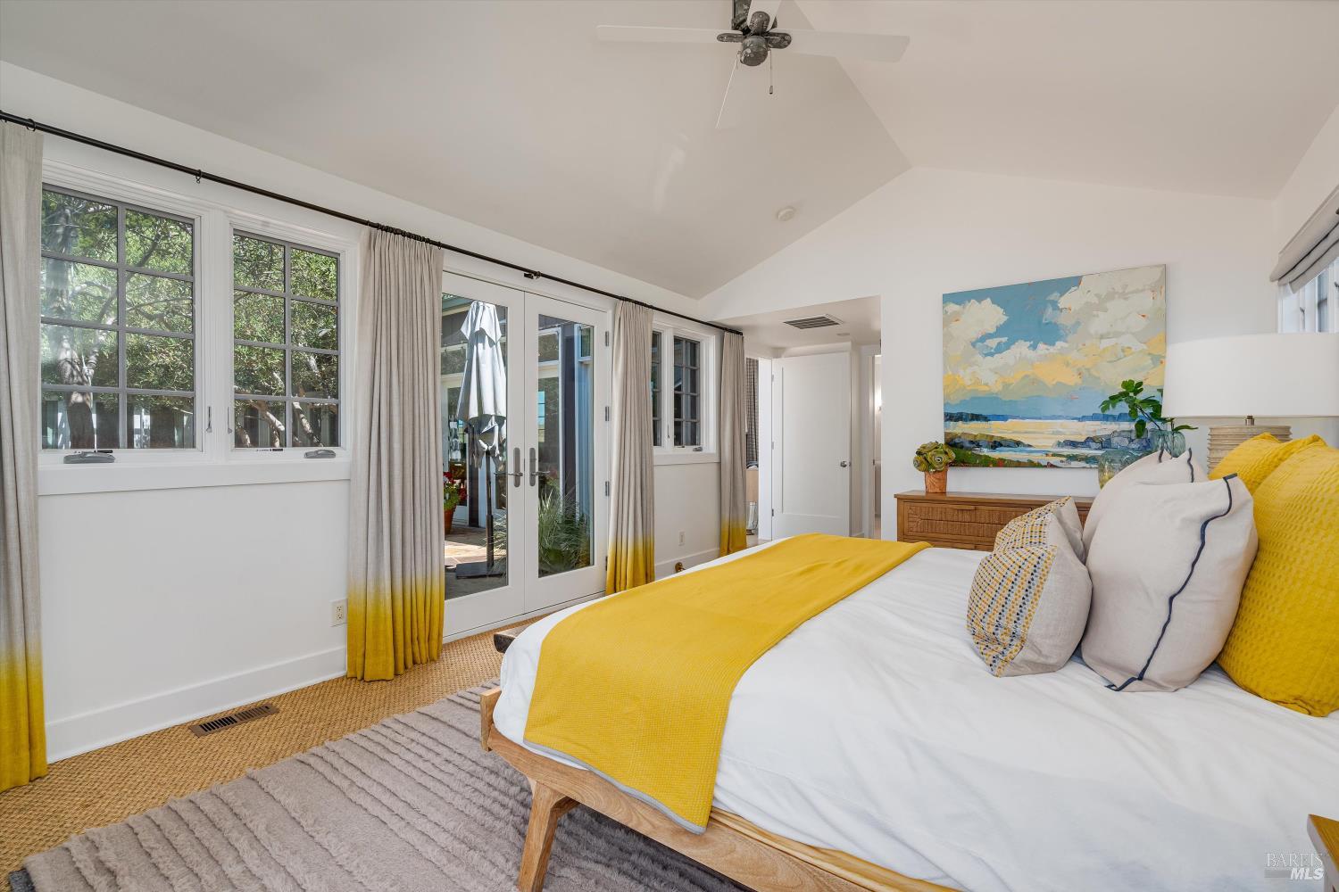 Detail Gallery Image 20 of 86 For 4044 Sonoma Hwy #14,  Napa,  CA 94559 - 2 Beds | 2/1 Baths