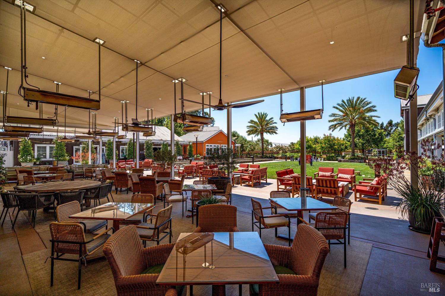 Detail Gallery Image 79 of 86 For 4044 Sonoma Hwy #14,  Napa,  CA 94559 - 2 Beds | 2/1 Baths