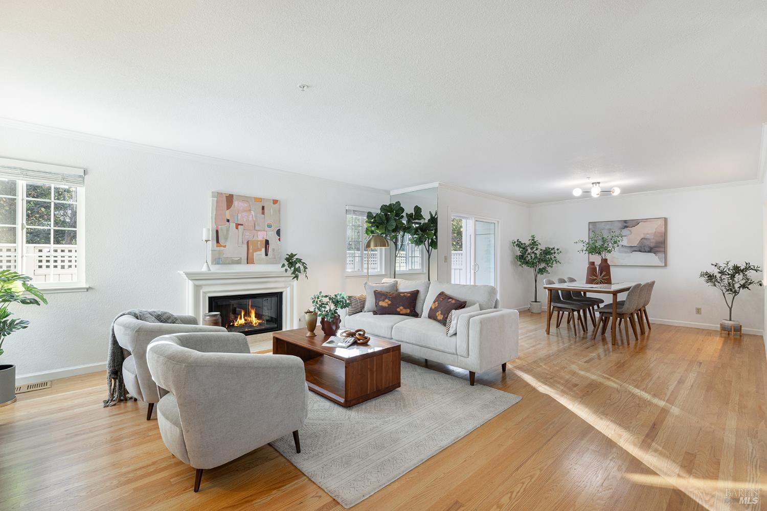 Detail Gallery Image 3 of 56 For 71 Valley Club Cir, Napa,  CA 94558 - 3 Beds | 2/1 Baths