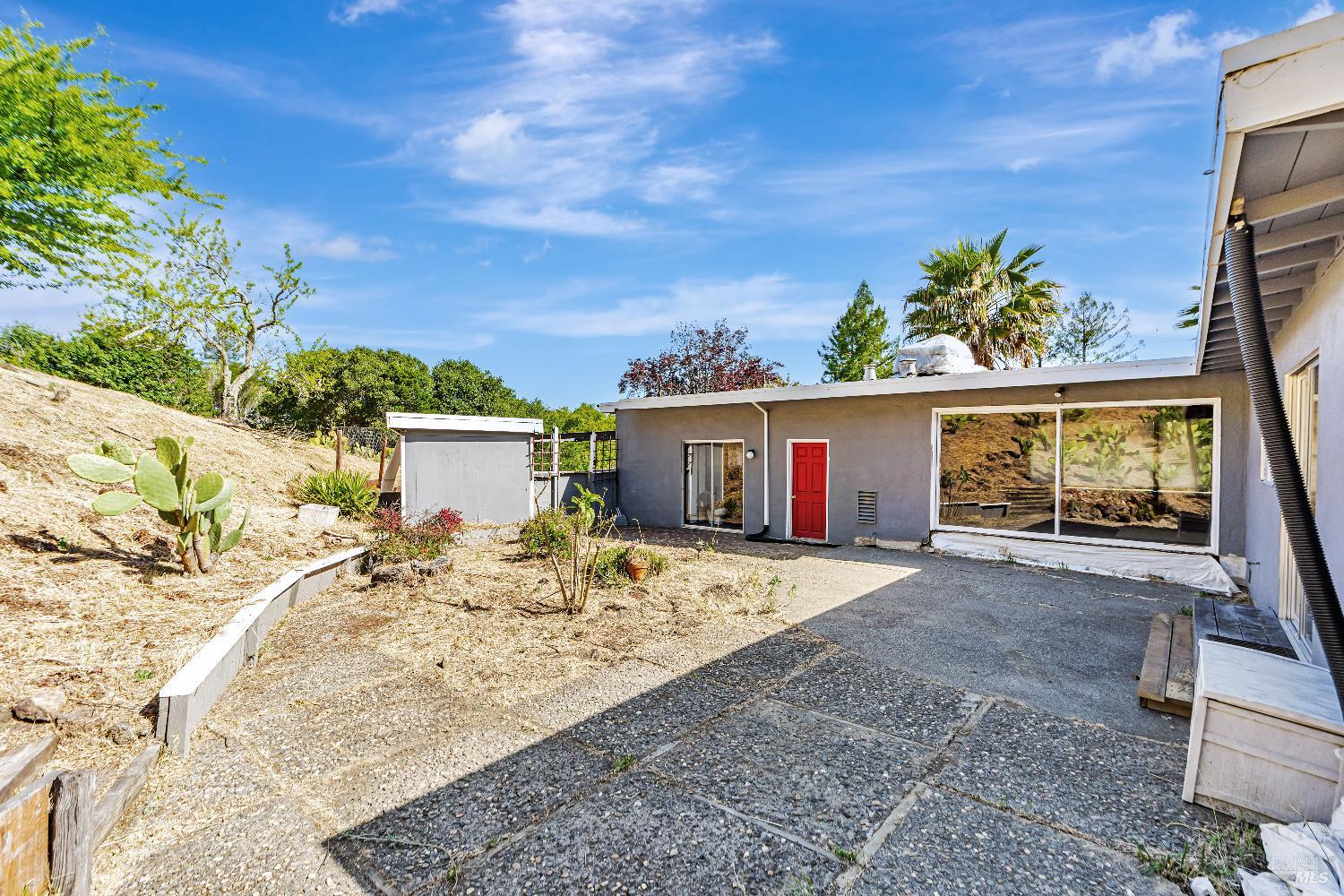 Detail Gallery Image 34 of 53 For 65 Circle Rd, San Rafael,  CA 94903 - 4 Beds | 3 Baths