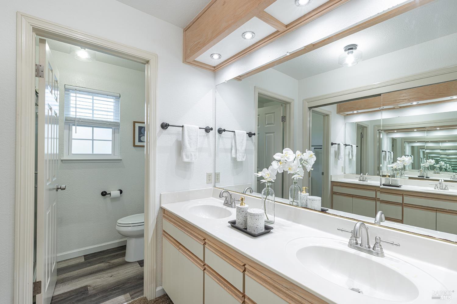Detail Gallery Image 20 of 56 For 71 Valley Club Cir, Napa,  CA 94558 - 3 Beds | 2/1 Baths